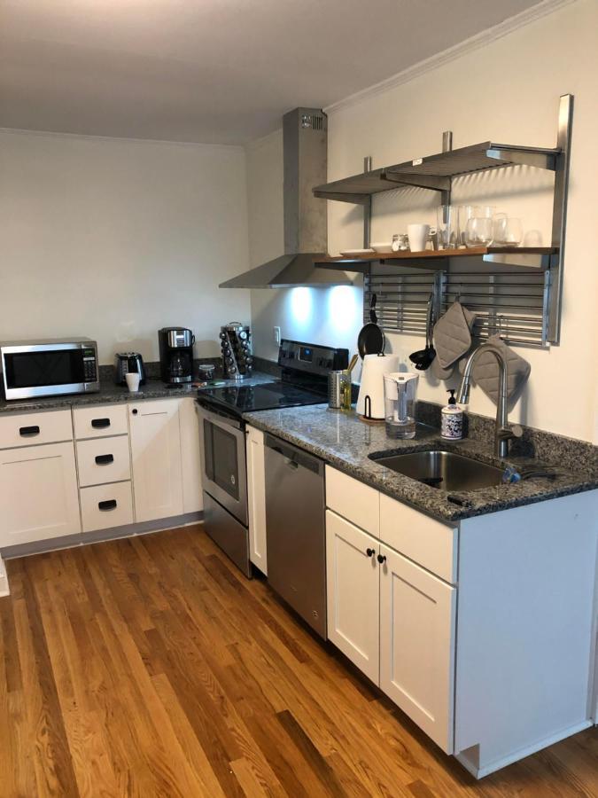 Renovated Space Close To Downtown - A Дарем Экстерьер фото